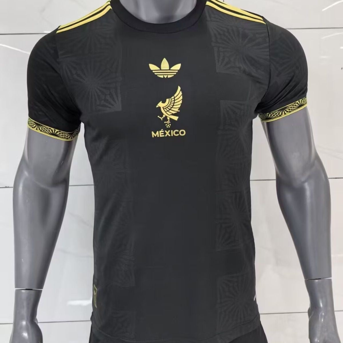 Camiseta Nacional de México 2025 Gold Versión
